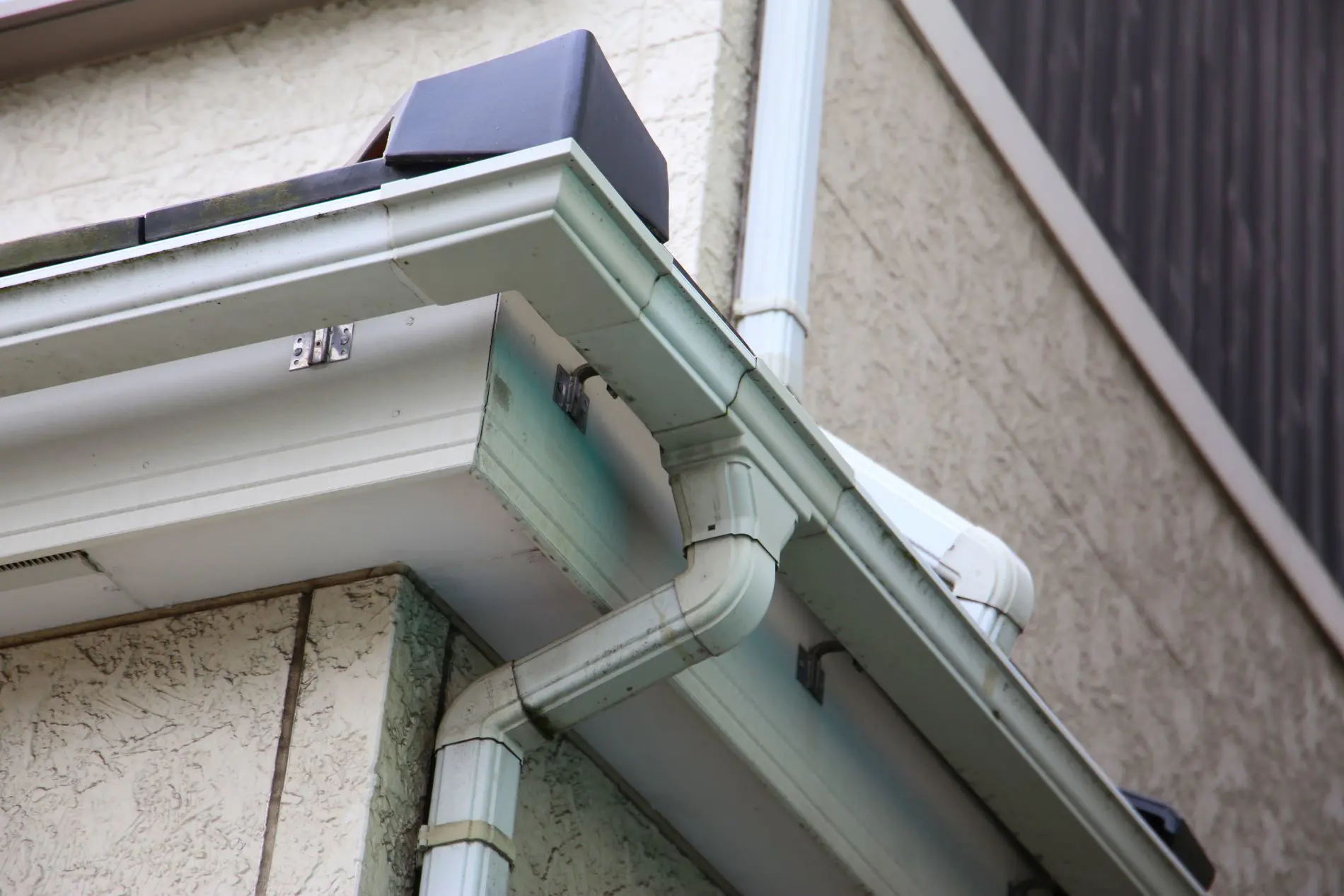 commercial gutter installation and repair